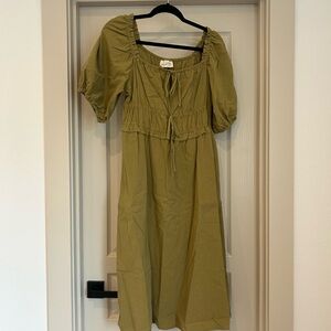Universal Thread Green Ruched Puff Sleeve Sundress